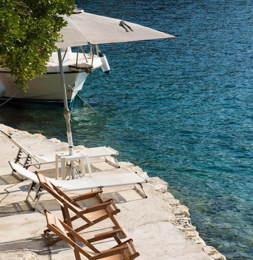 Meganisi Blue Apartment Spartokhórion المظهر الخارجي الصورة